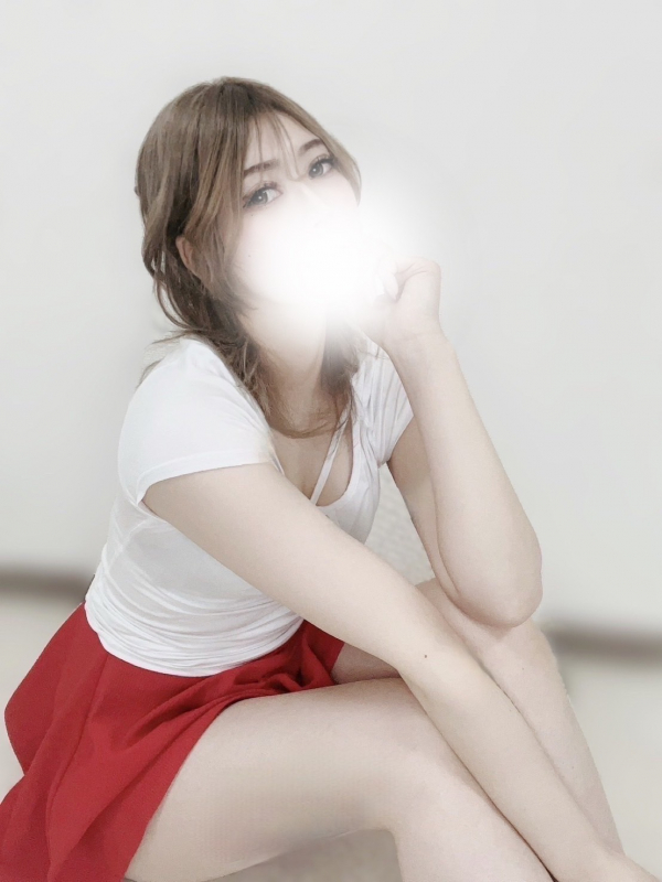 一咲れみ