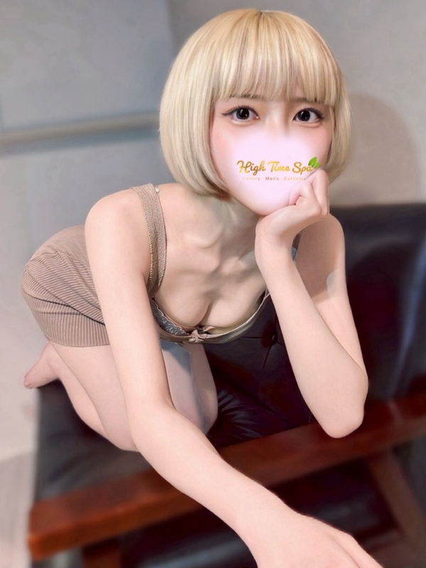 宇多野あおい