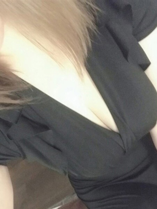 七瀬 葵