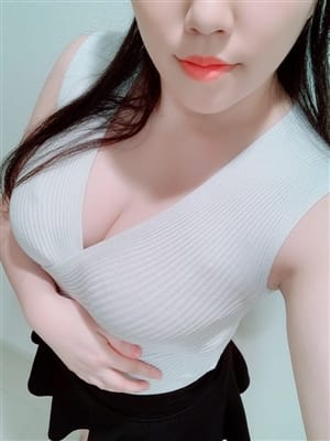 中村 なぎさ