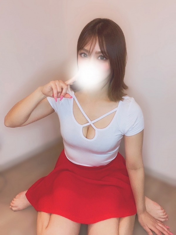 末広えま