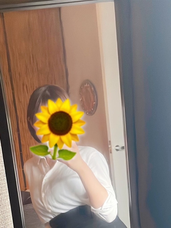 葉月ひまわり