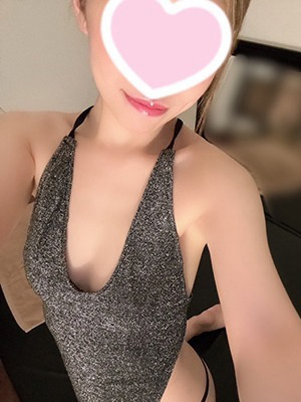 胡蝶くれは