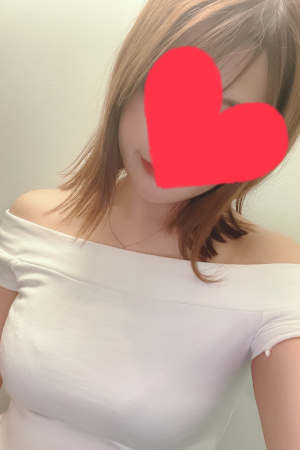 七海あんず(20代前半)