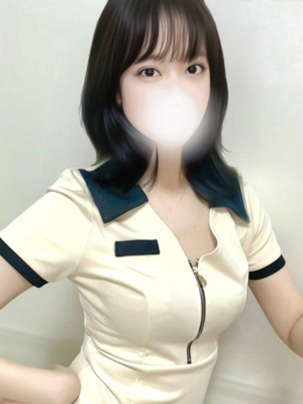 長岡みずき【黒髪清楚な見返り美人】