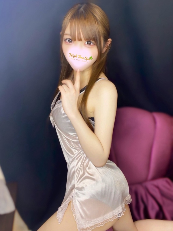白桃かのん