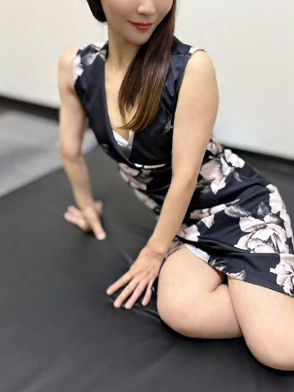 新名