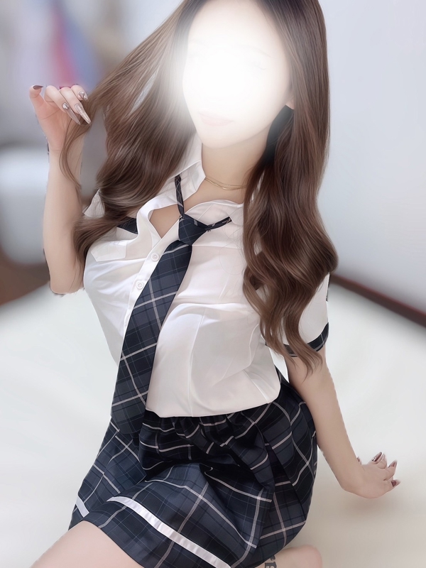 東条かれん